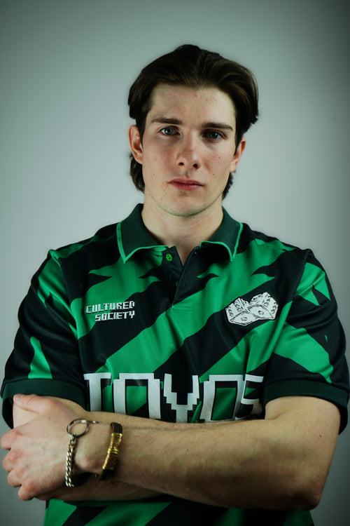 Polo de punto a rayas verdes